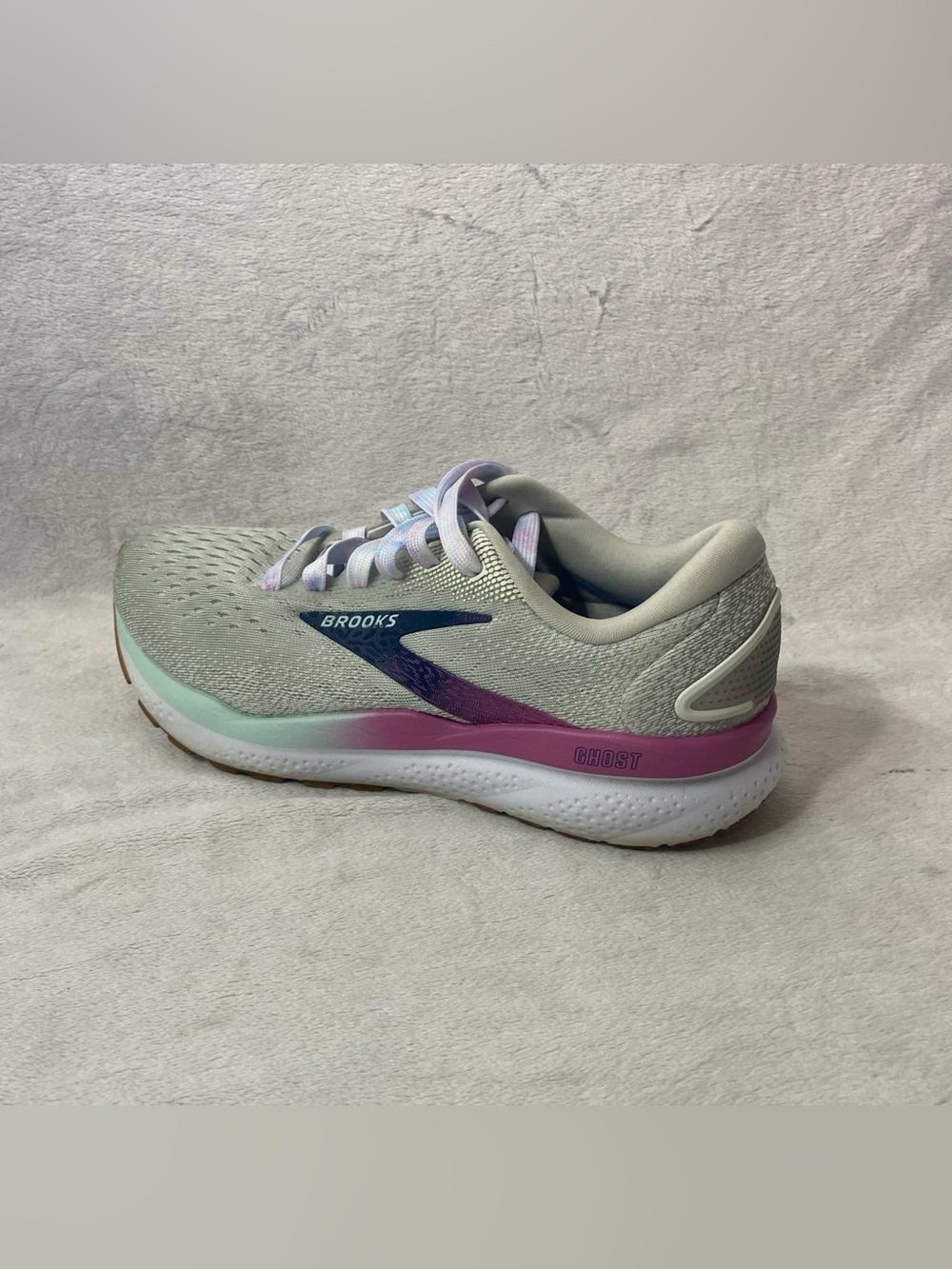 Brooks Ghost 16 Women's Running Shoes Wide White/Grey Walking Sneakers Size 8D